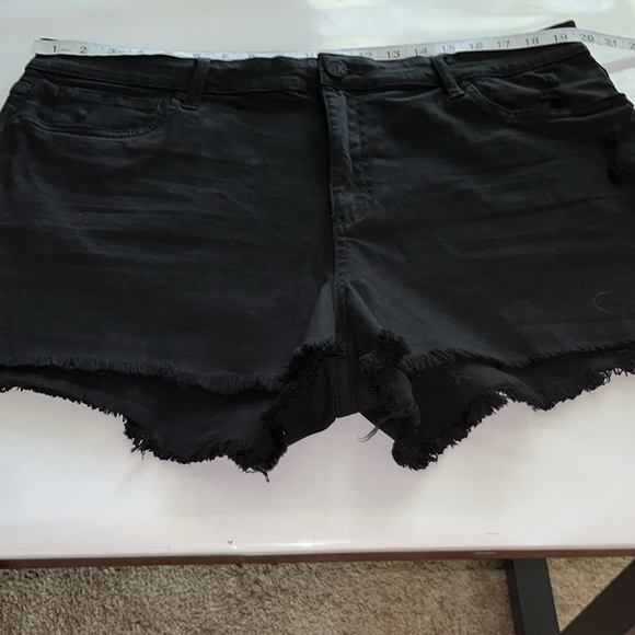 Kut From The Kloth Jane High Rise Short Size 18 - Picture 4 of 16